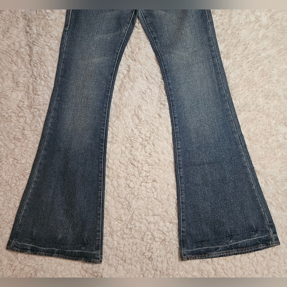 Rock & Republic Classic Vintage Wash Flared Jeans (NWOT) - Picture 4 of 10